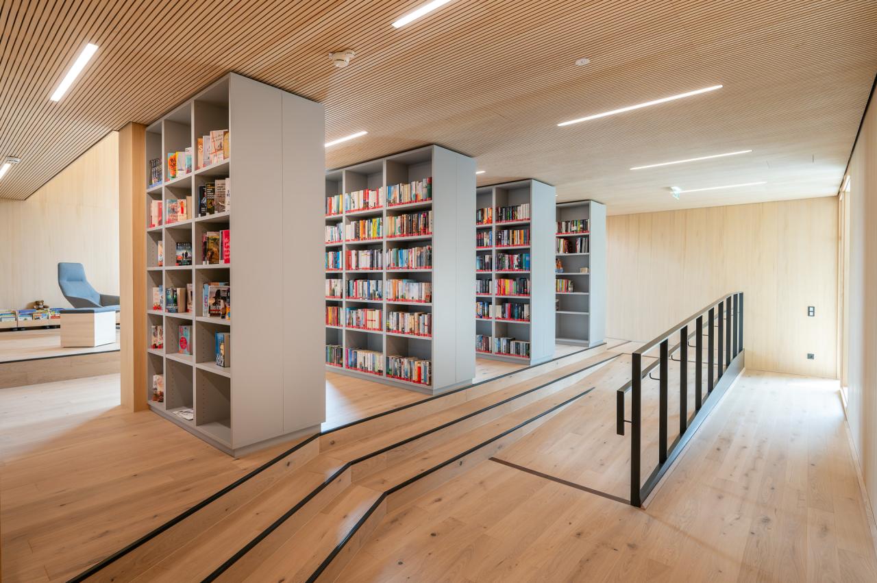 Bücherei Maishofen - Innenansicht